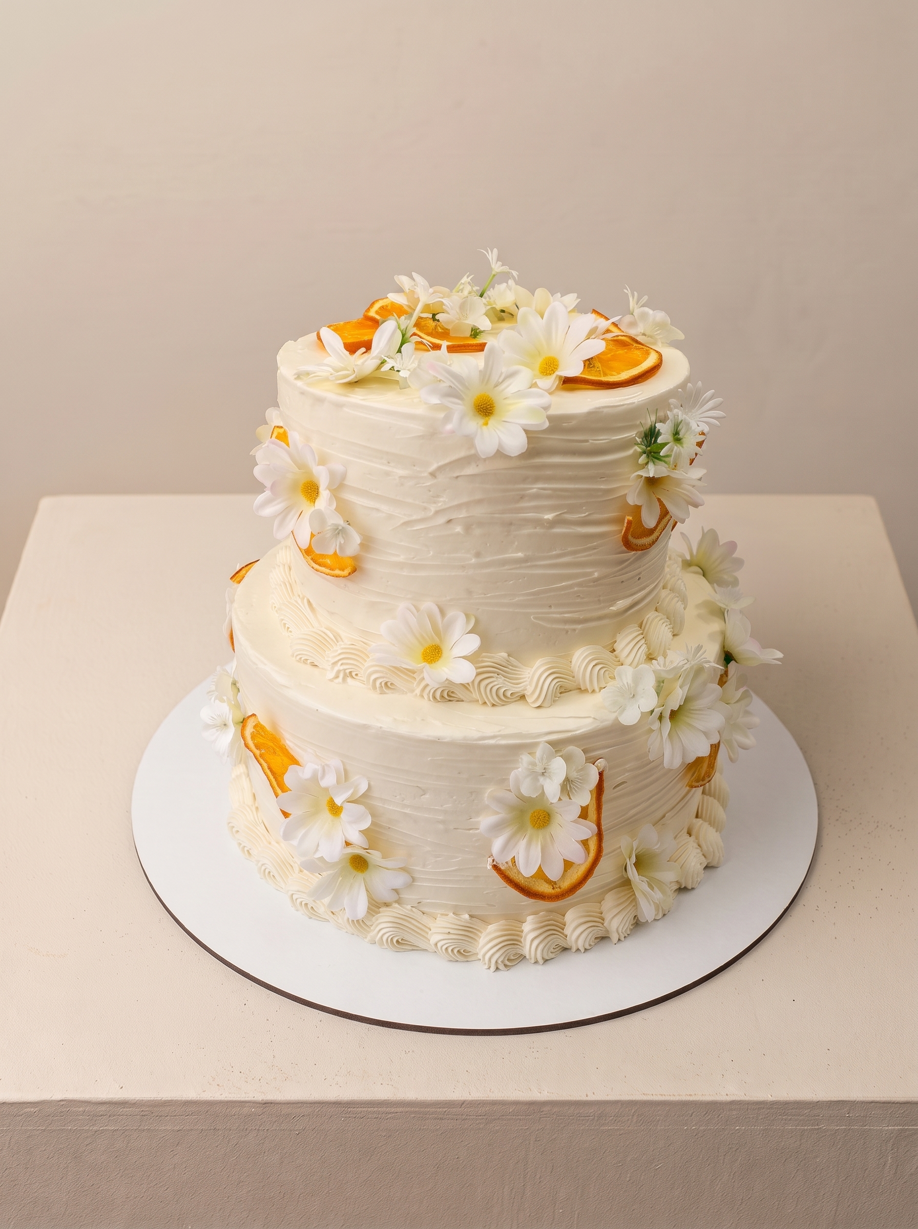 Tort de nuntă alb